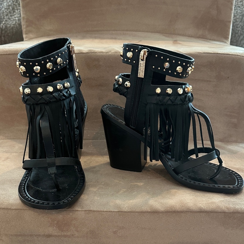Ivy Kirzhner Vero Cucio Black Fringe Studded Women's Sandal 9M